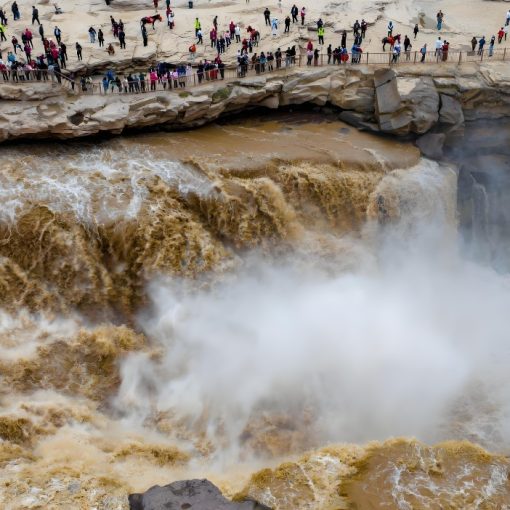 hukou-waterfall