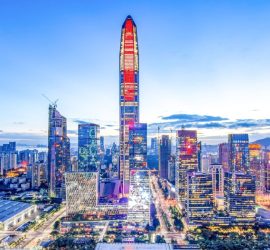 Conductor de habla inglesa de Shenzhen